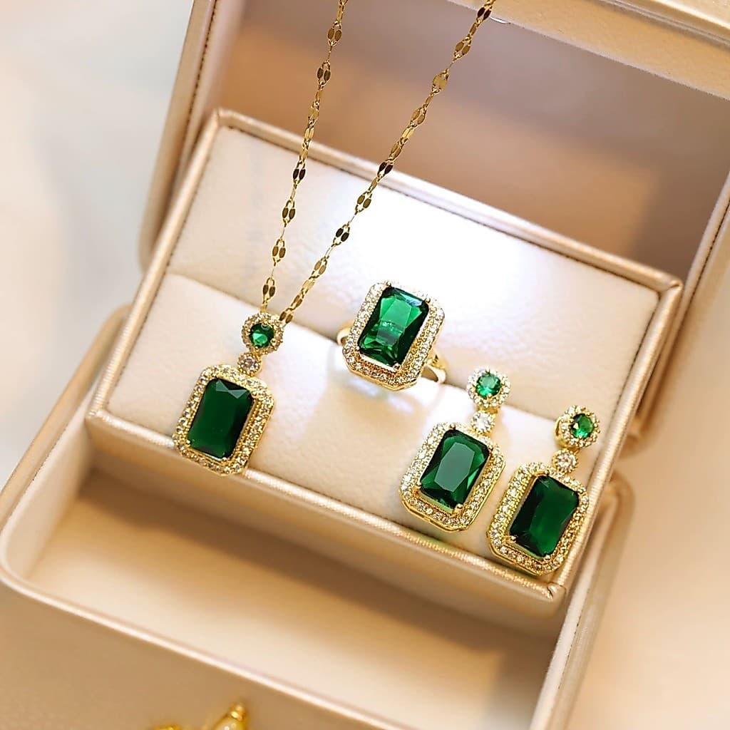 Conjunto De Joias Esmeralda Vintage 3 Peças Anel Brinco Pingente Verde Luxo Banquete De Casamento